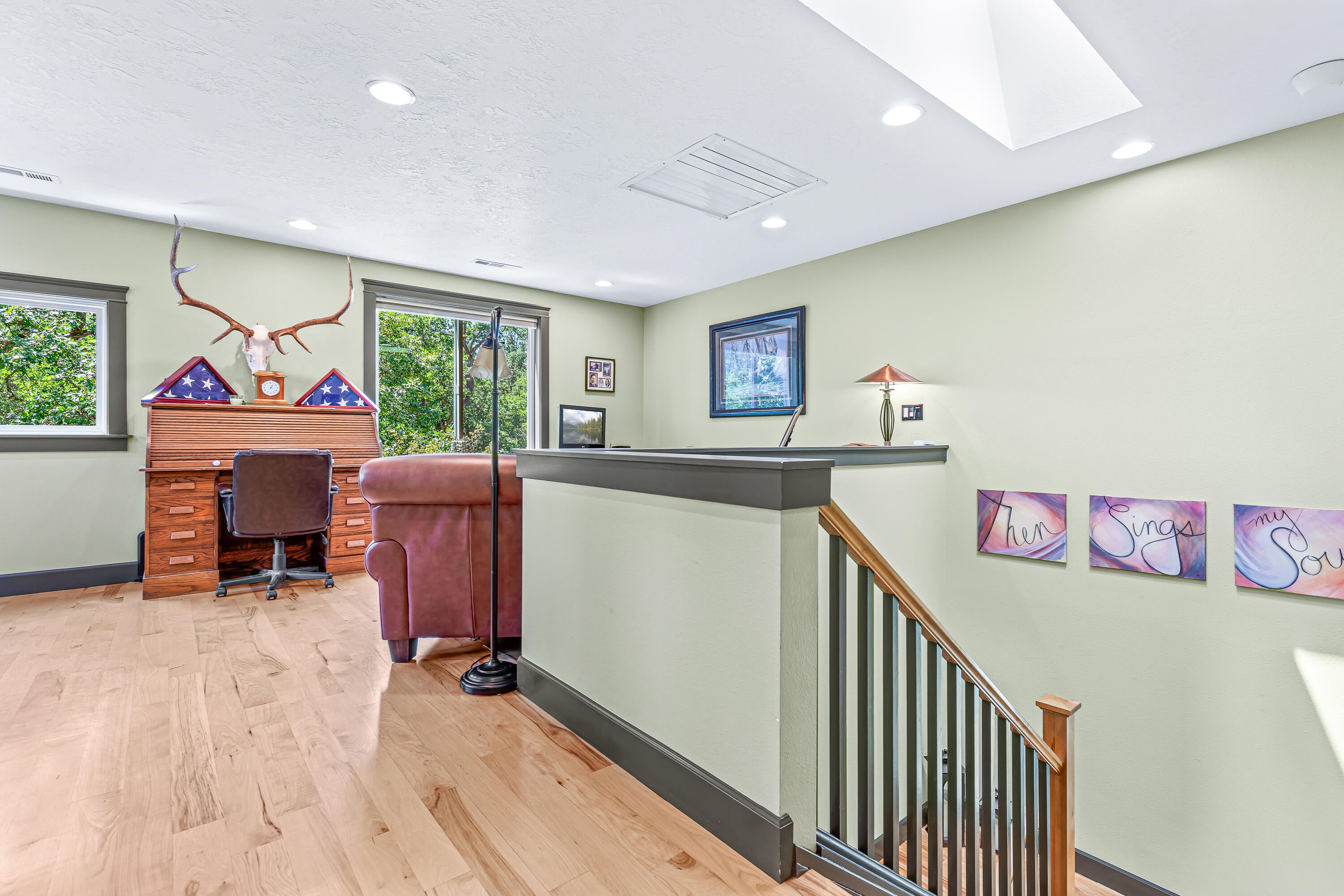6036 Old Stage Road Central Point, OR 97502 - Photo 19 of 44 9R9A7393