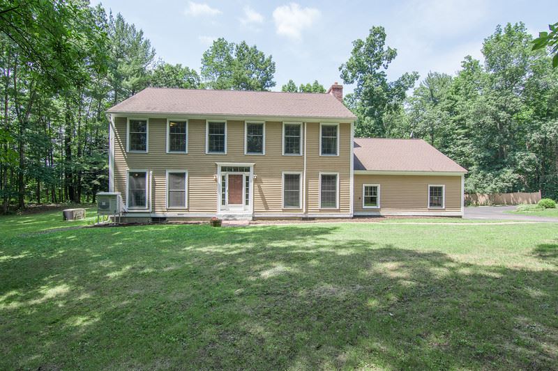 274 Lee Hook Road Lee, NH 03861 - Photo 1 of 40