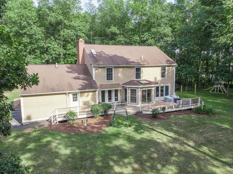 274 Lee Hook Road Lee, NH 03861 - Photo 4 of 40