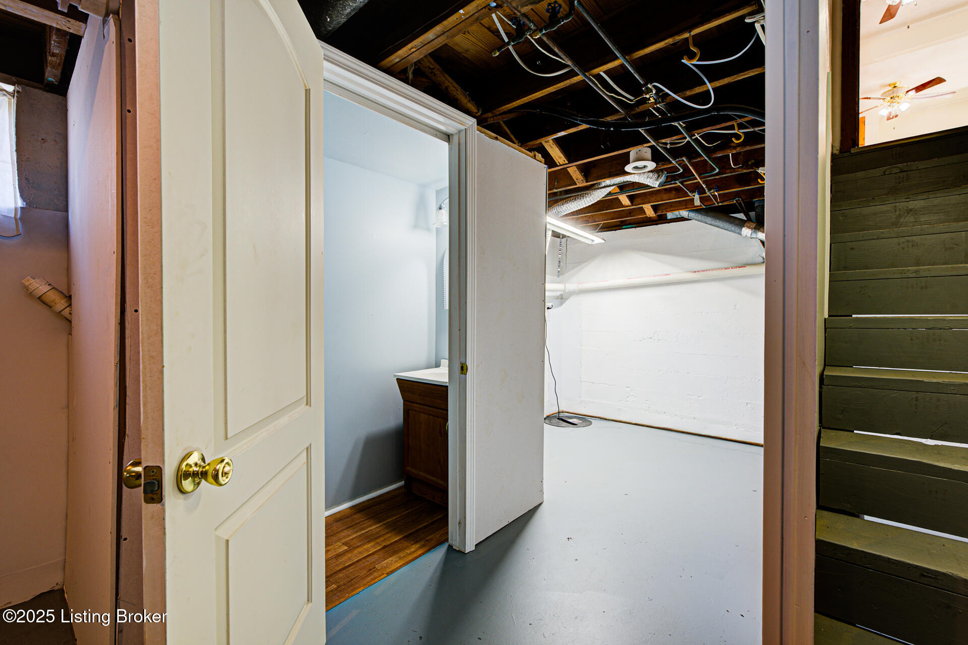 4822 Dover Road Louisville, KY 40216 - Photo 23 of 37 GSP-4822 Dover Rd-27