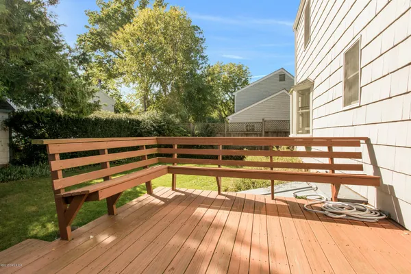 $12,500 | 2 Willow Lane, Old Greenwich, CT 06870