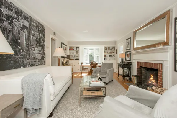 $12,500 | 2 Willow Lane, Old Greenwich, CT 06870