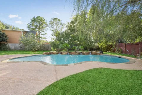 $537,824 | 1906 Blue Water Bay Drive, Katy, TX 77494