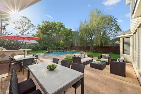 $537,824 | 1906 Blue Water Bay Drive, Katy, TX 77494