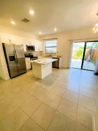 $450,000 | 18220 Southwest 148th Road, Miami, FL 33187