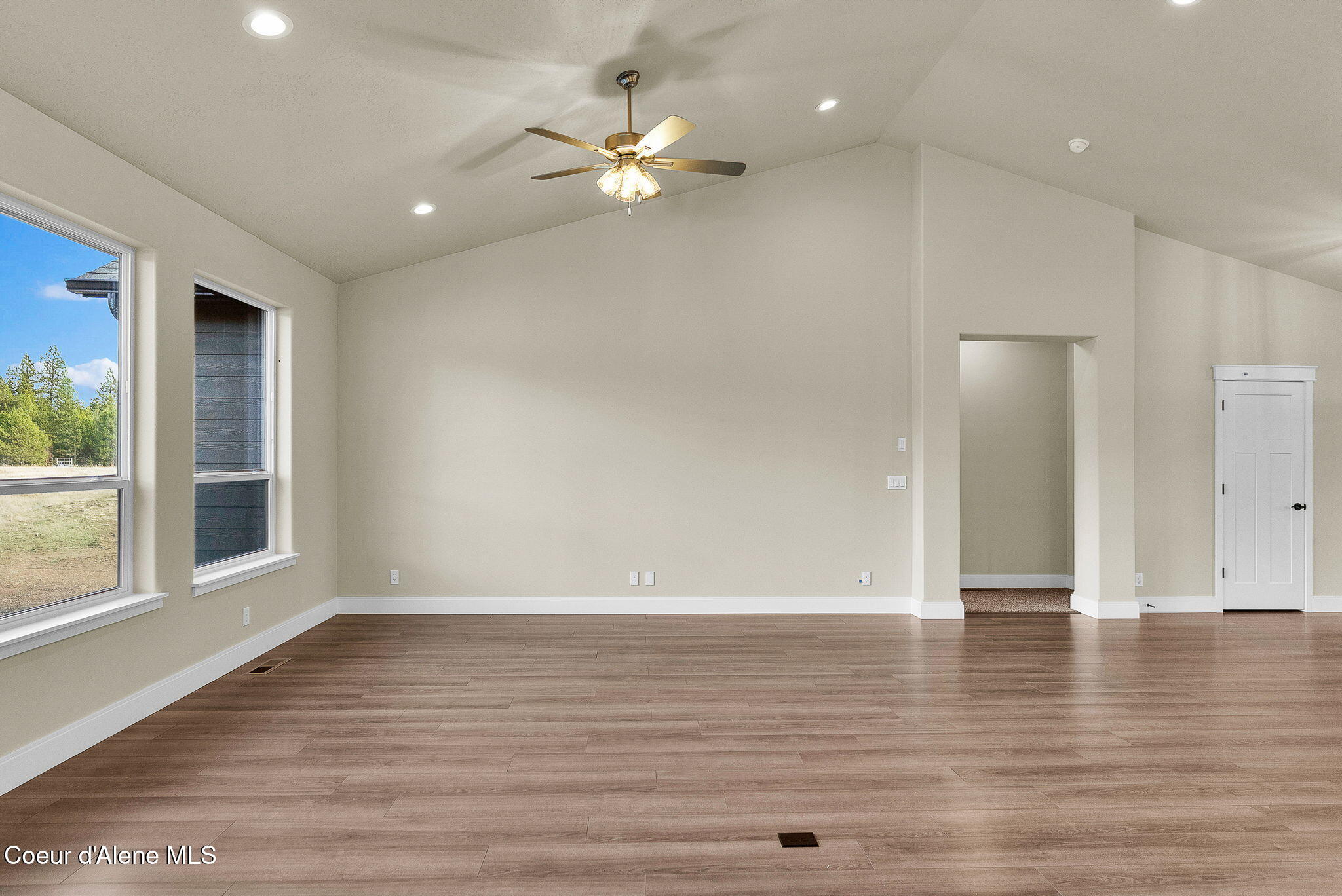 20668 North Bombastic Street Rathdrum, ID 83858 - Photo 17 of 48 Family Room