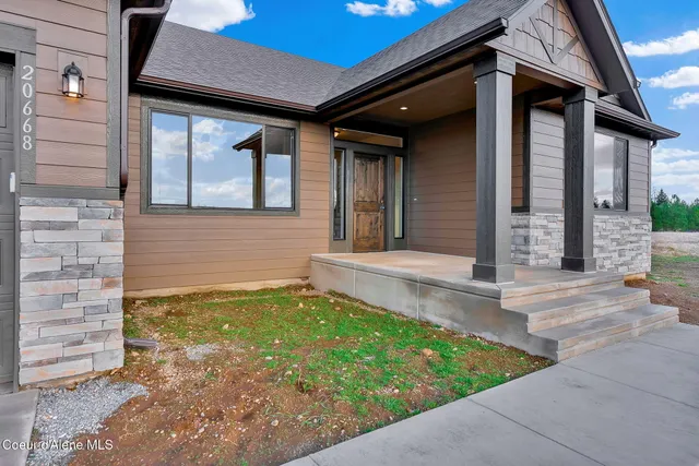 $1,222,679 | 20668 North Bombastic Street, Rathdrum, ID 83858