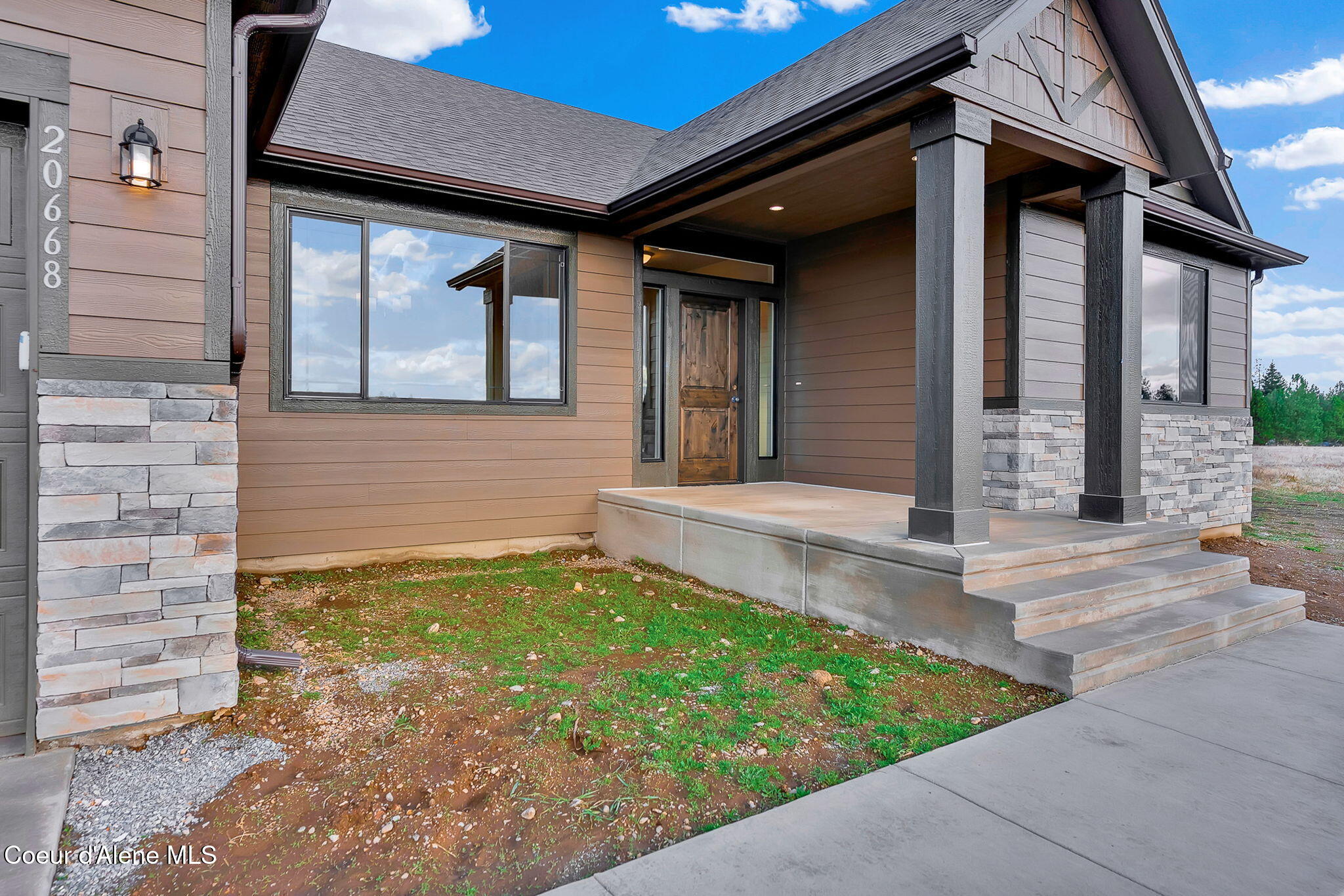 20668 North Bombastic Street Rathdrum, ID 83858 - Photo 3 of 48 Front Porch