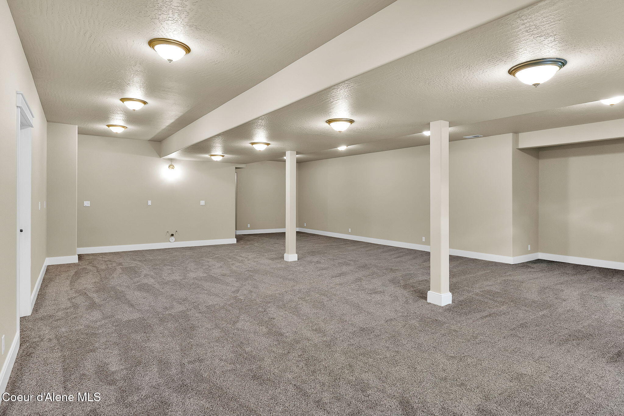 20668 North Bombastic Street Rathdrum, ID 83858 - Photo 33 of 48 Entertaining/Family Area