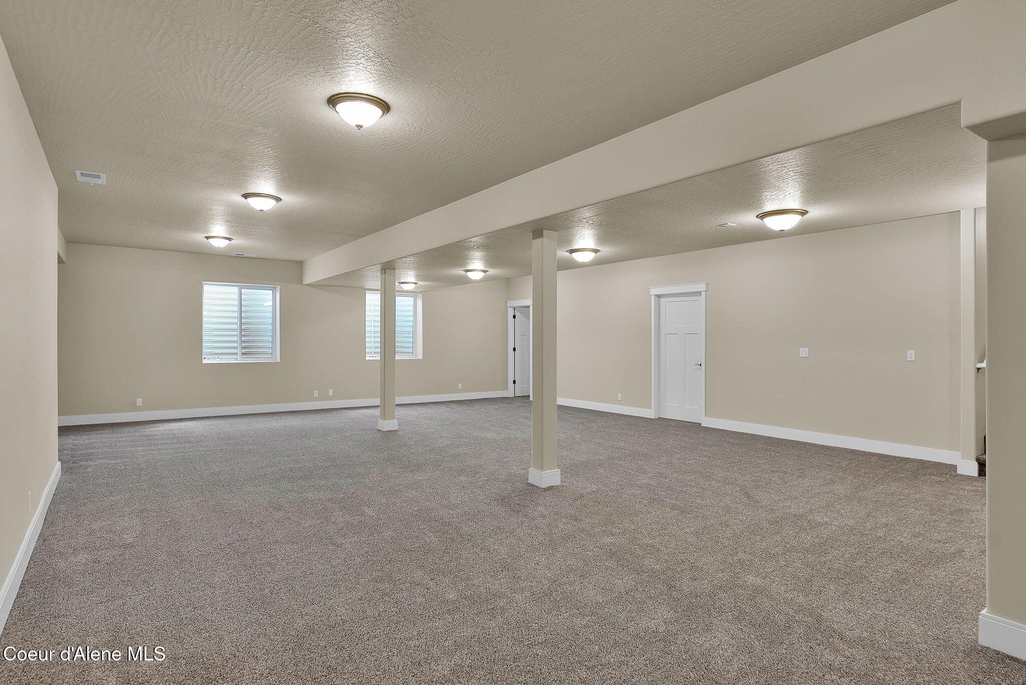 20668 North Bombastic Street Rathdrum, ID 83858 - Photo 34 of 48 Entertaining/Family Area