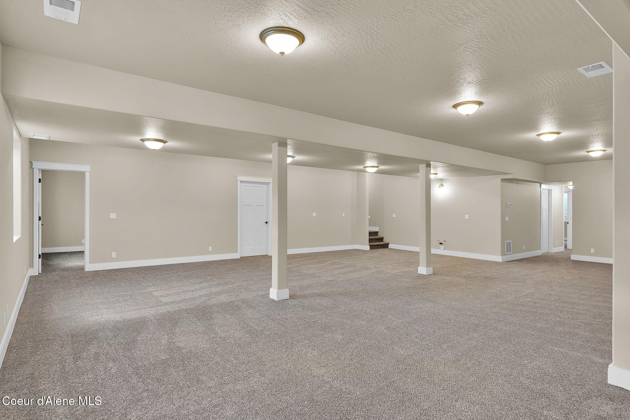 20668 North Bombastic Street Rathdrum, ID 83858 - Photo 35 of 48 Entertaining/Family Area