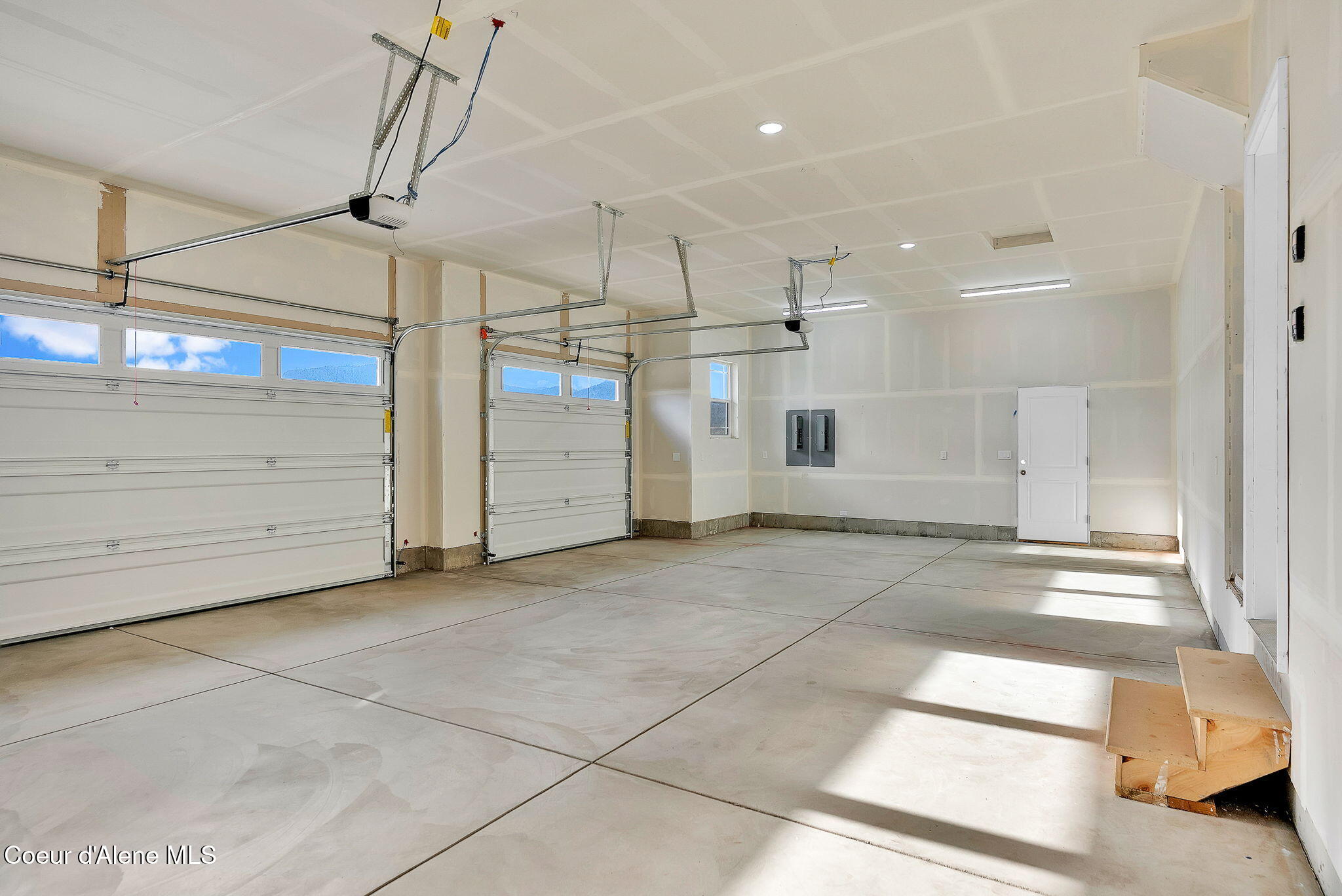 20668 North Bombastic Street Rathdrum, ID 83858 - Photo 45 of 48 Garage