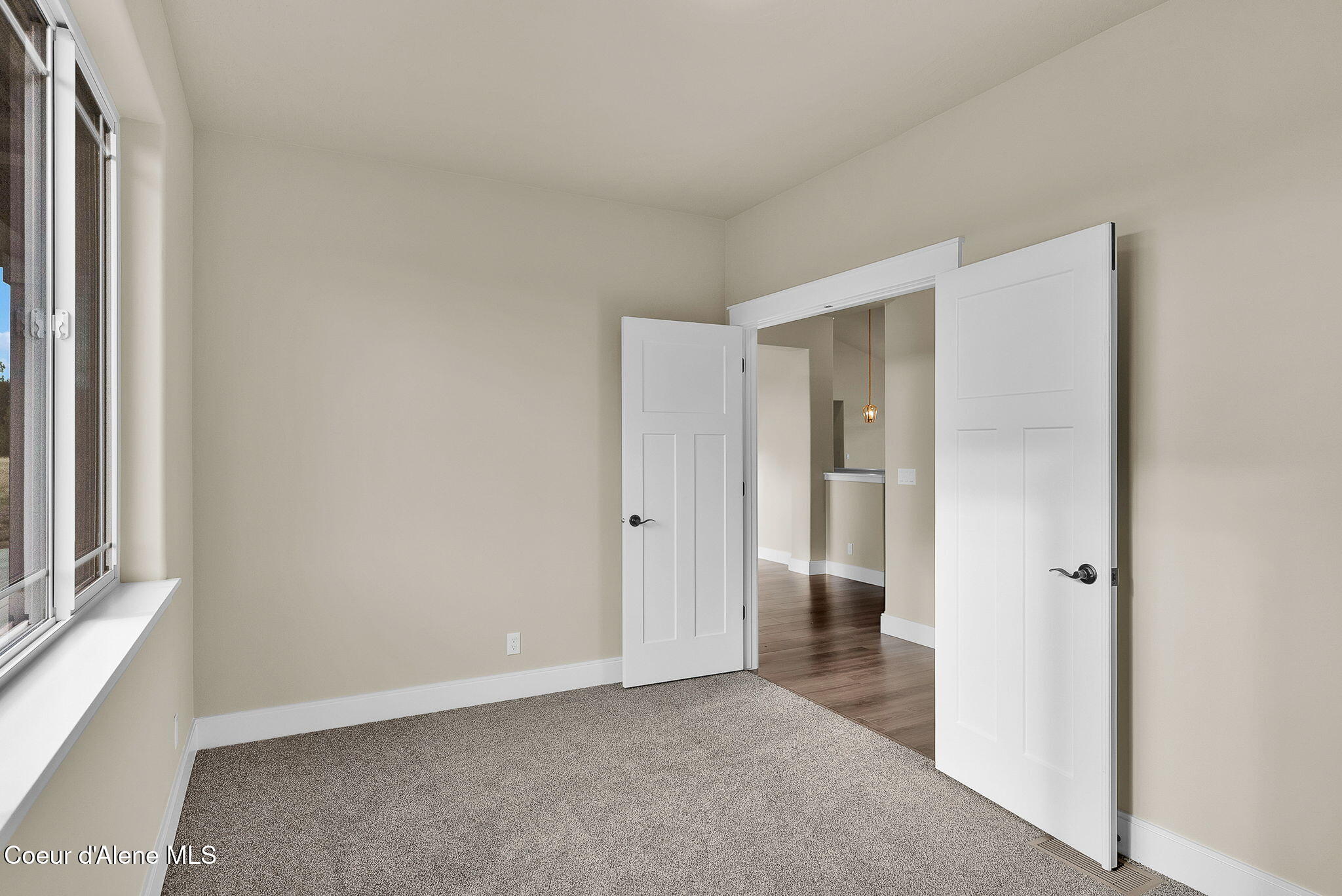 20668 North Bombastic Street Rathdrum, ID 83858 - Photo 9 of 48 Office