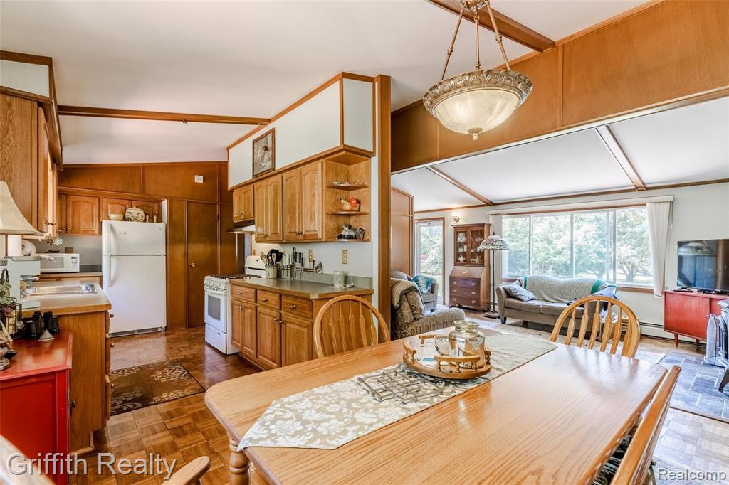 5395 Faussett Road Howell, MI 48855 - Photo 17 of 48
