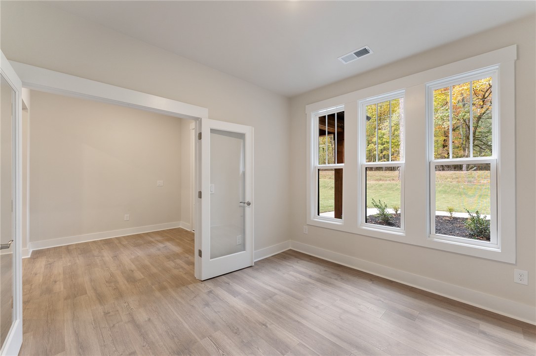 1002 Princeton Road Williamston, SC 29697 - Photo 5 of 34 Gallery Image 5