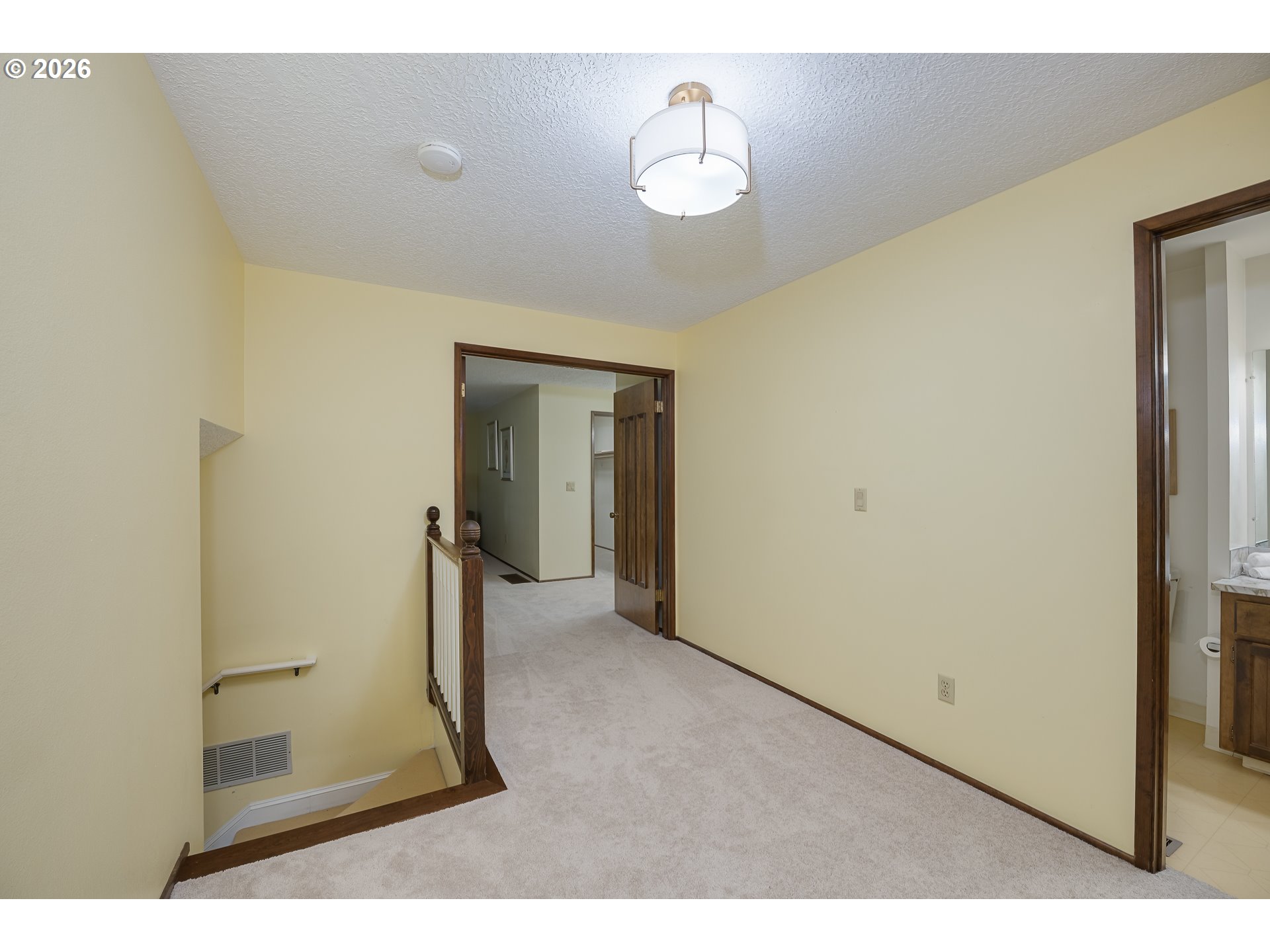 5825 Southwest Spruce Avenue Beaverton, OR 97005 - Photo 13 of 35