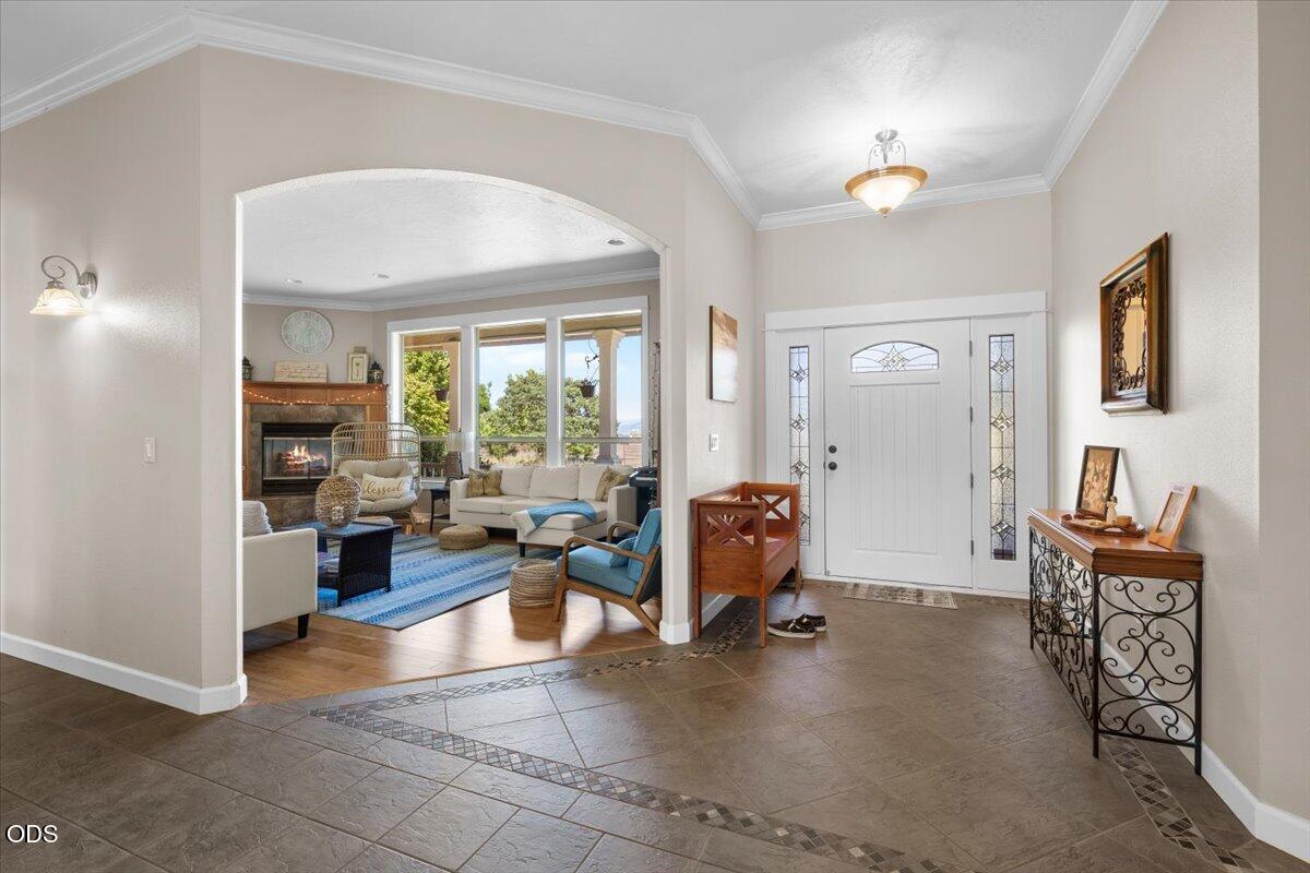 899 Old Stage Road Medford, OR 97502 - Photo 7 of 53