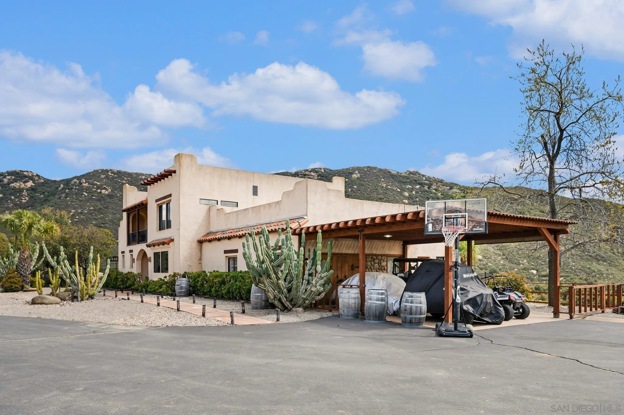 17287 Oak Hollow Road Ramona, CA 92065 - Photo 3 of 71