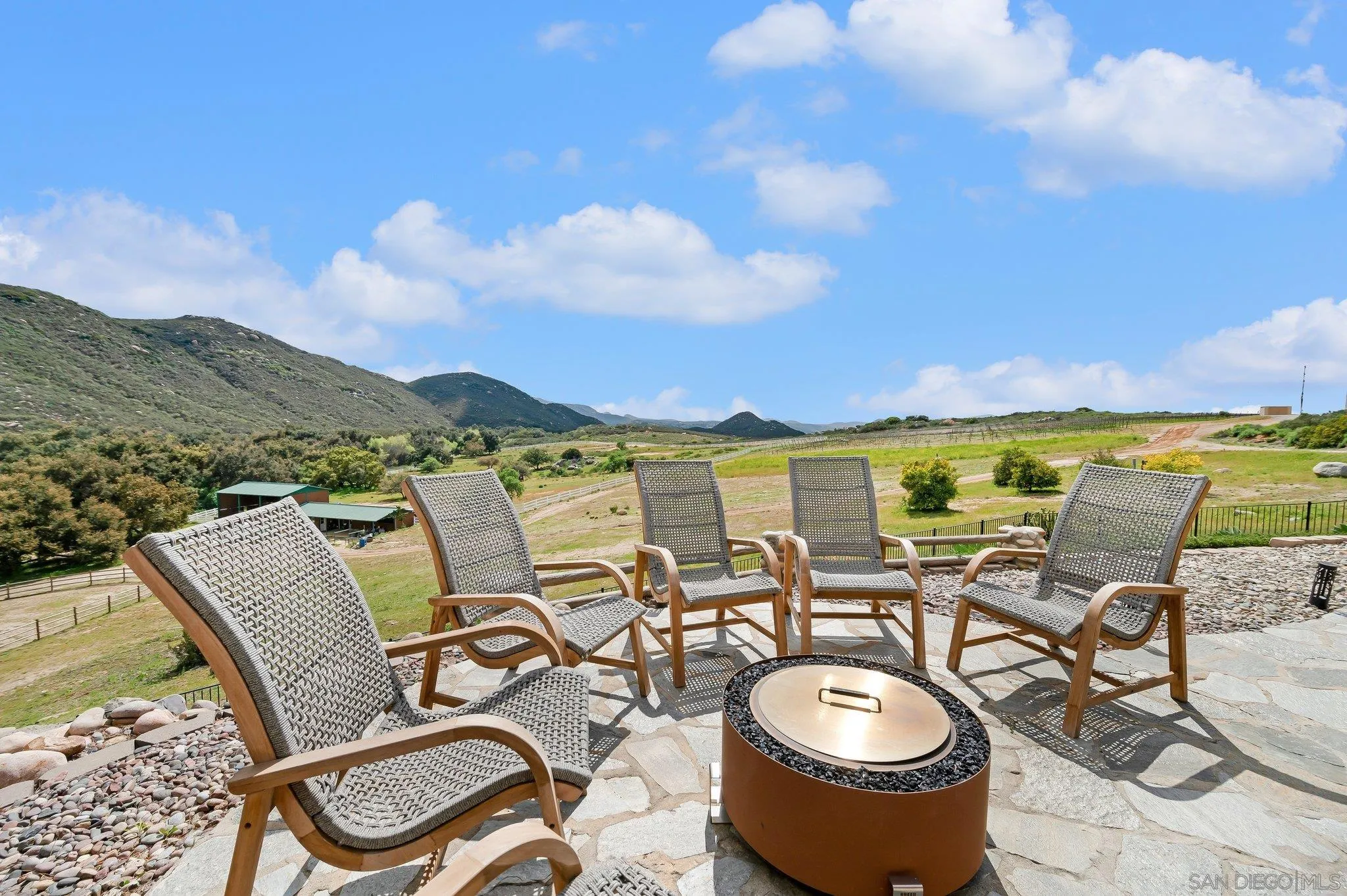 17287 Oak Hollow Road Ramona, CA 92065 - Photo 7 of 71