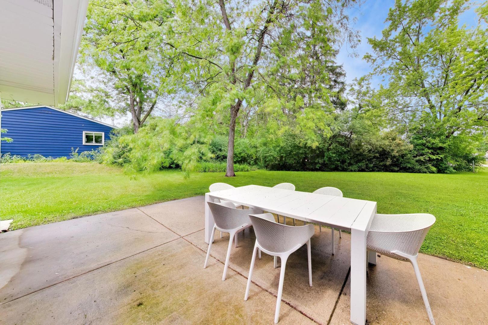10 Rugby Road Lake Zurich, IL 60047 - Photo 35 of 39