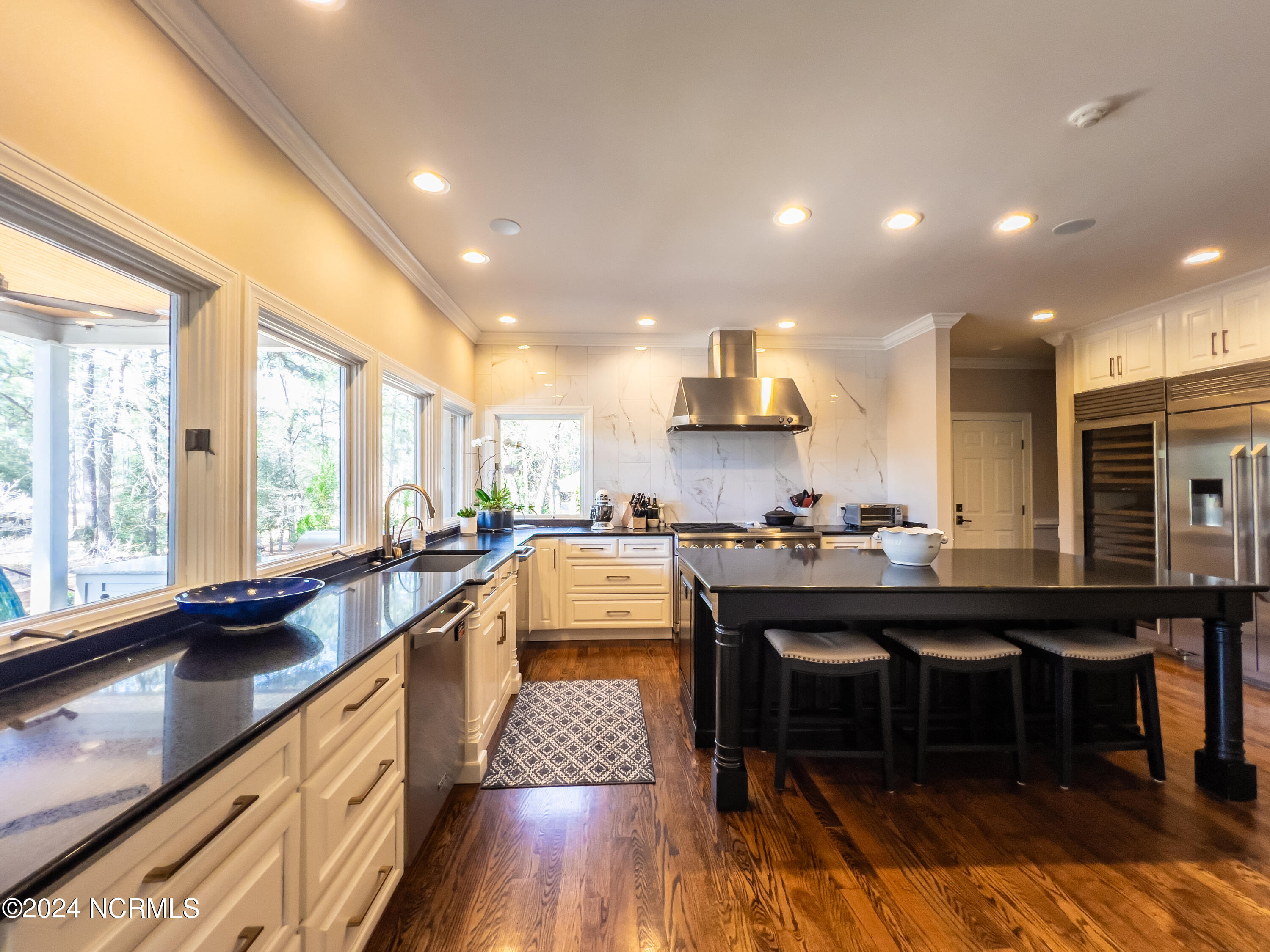 110 Hearthstone Road Pinehurst, NC 28374 - Photo 10 of 51 Gourmet Kitchen