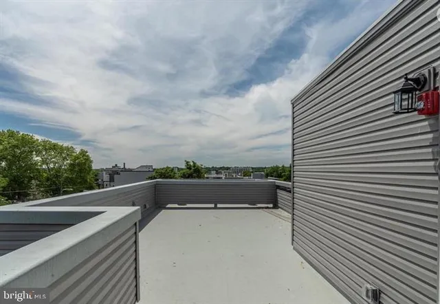 a view of terrace with city view