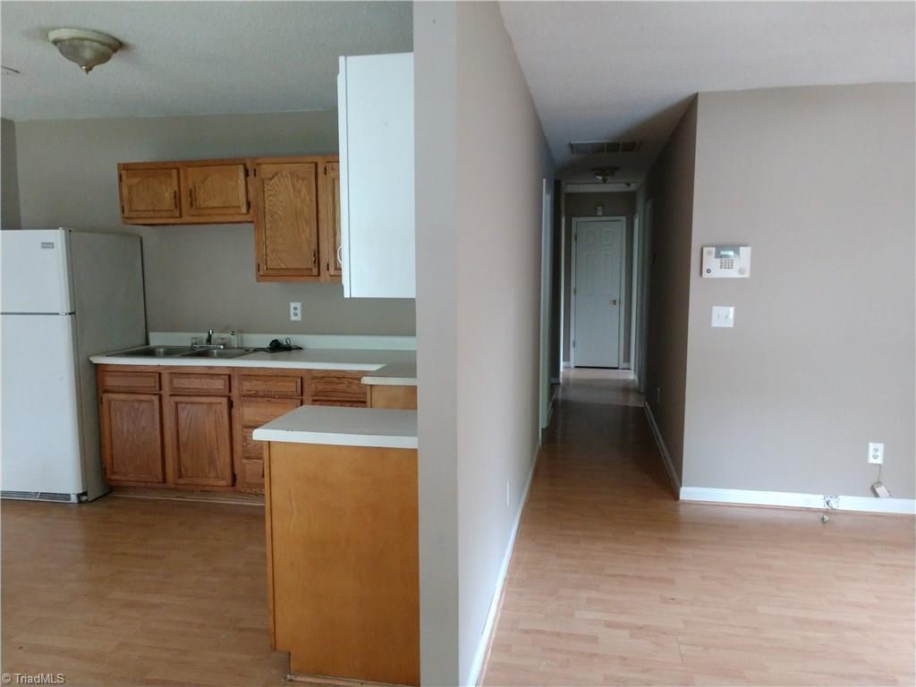 1009 Sharon Street High Point, NC 27260 - Photo 2 of 5 Gallery Image 2