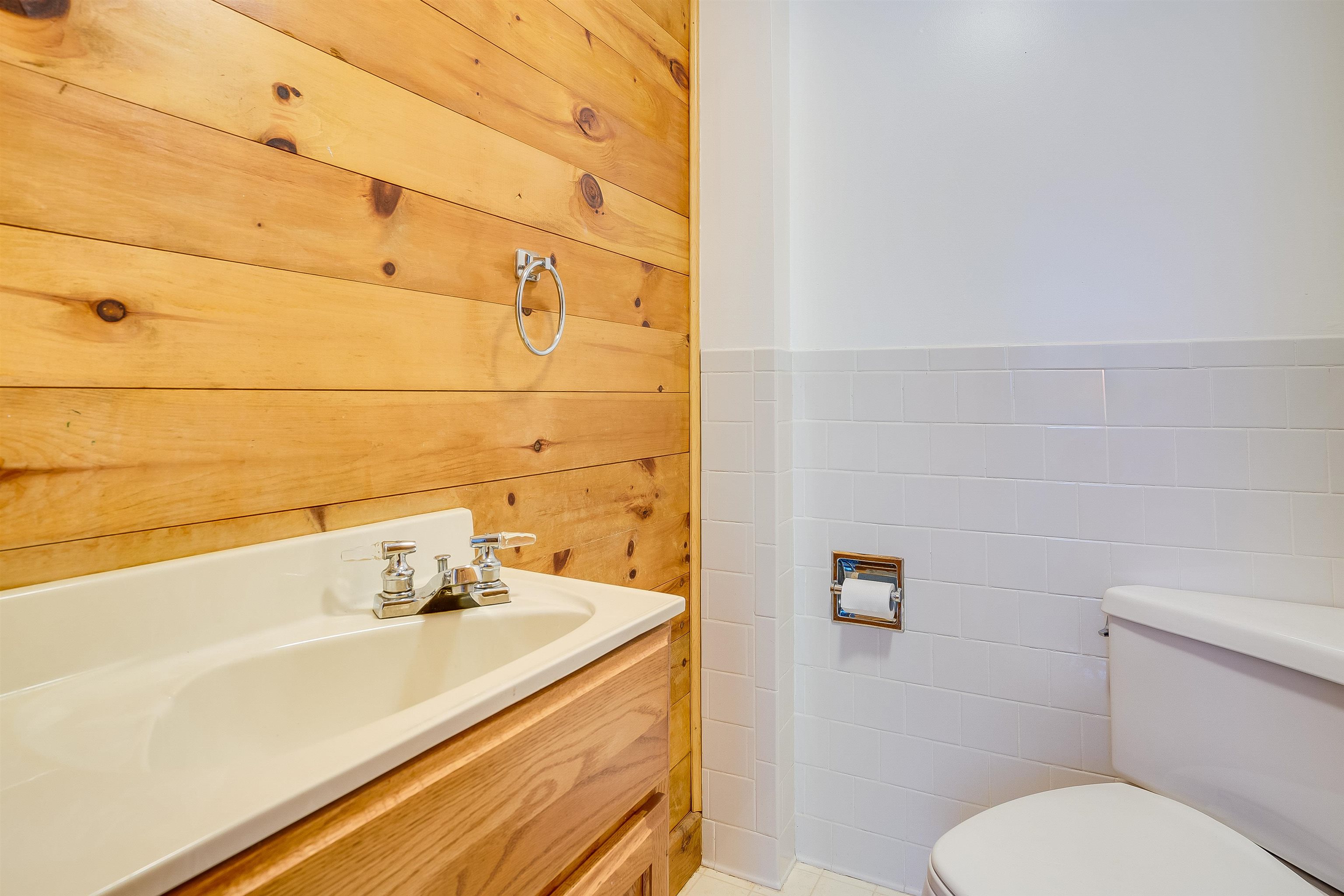 151 Hall Road Hillsborough, NH 03244 - Photo 12 of 40