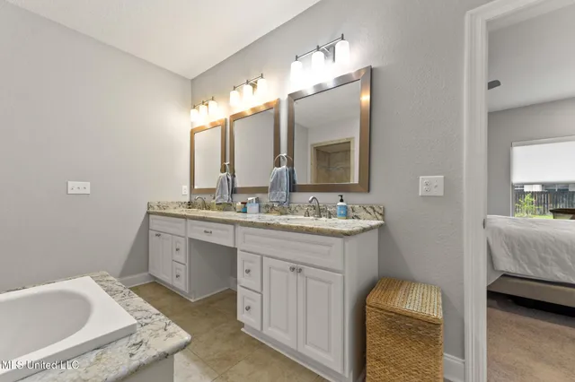 $539,000 | 10415 East Landon Green Circle, Gulfport, MS 39503