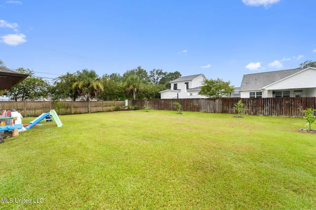 $539,000 | 10415 East Landon Green Circle, Gulfport, MS 39503