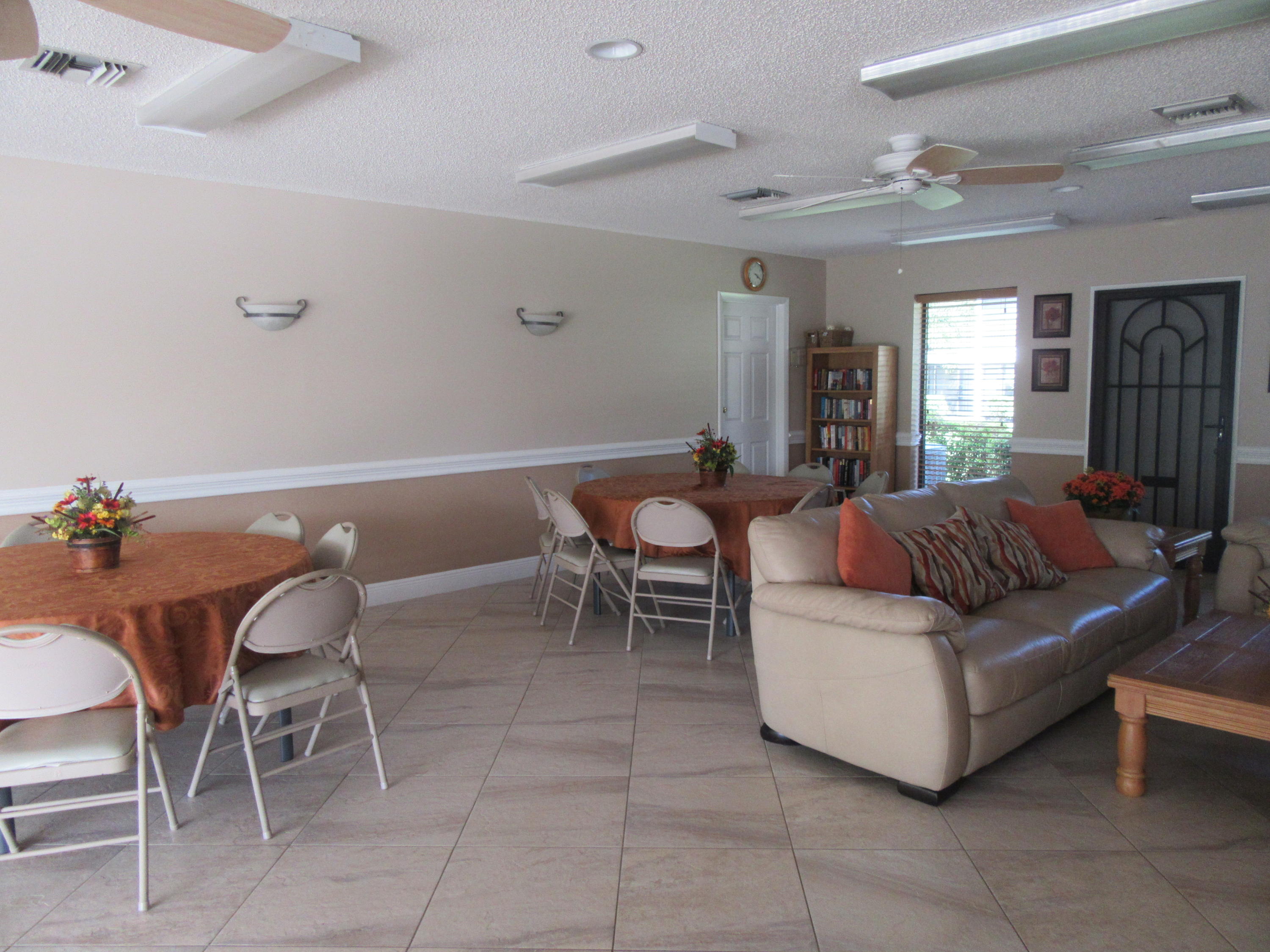 901 Pinecrest Circle, Unit D Jupiter, FL 33458 - Photo 21 of 24 Clubhouse