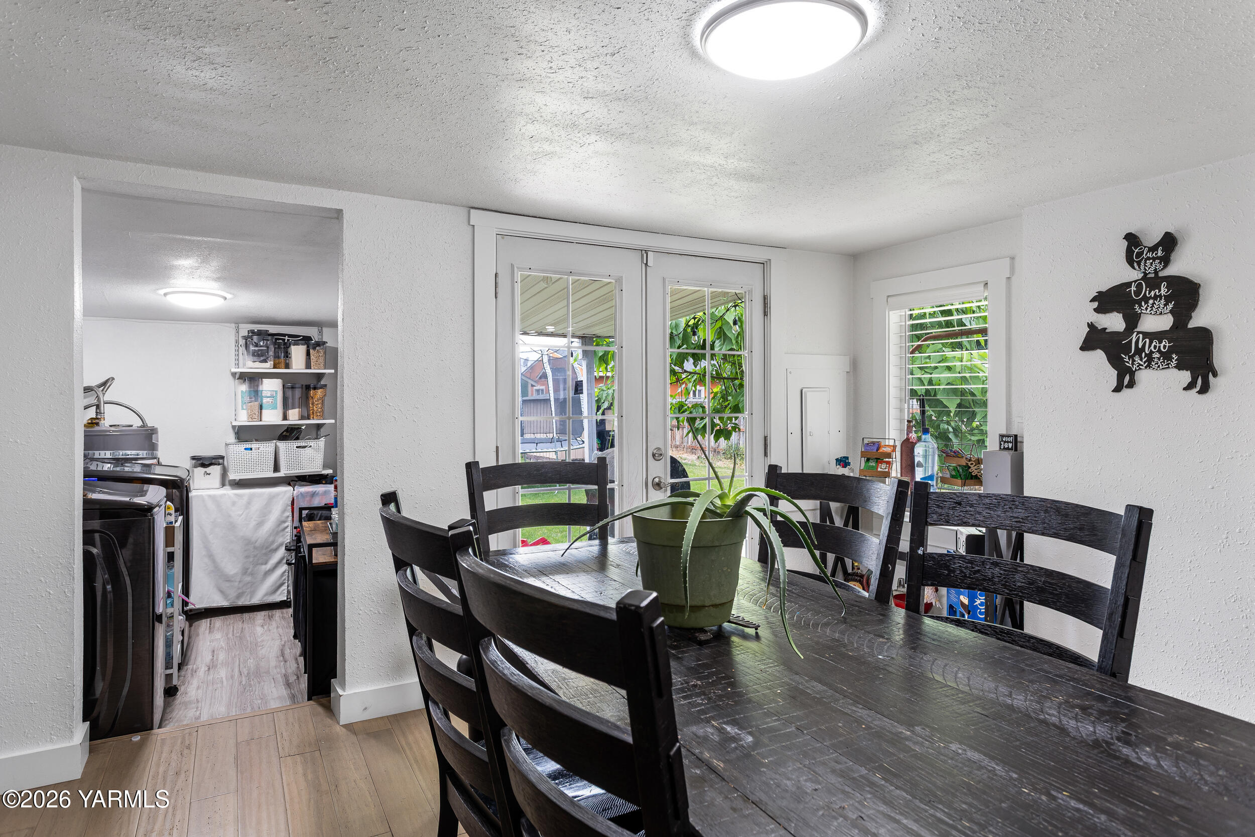 207 North F Street Toppenish, WA 98948 - Photo 12 of 21 Dining area