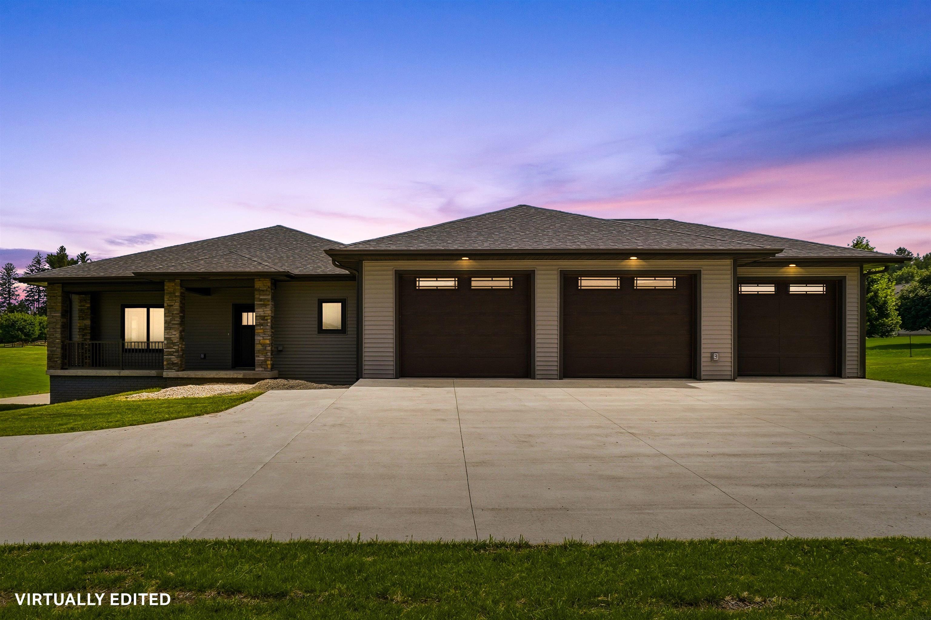 111 Countryside Road Luana, IA 52156 - Photo 1 of 37 Gallery Image 1