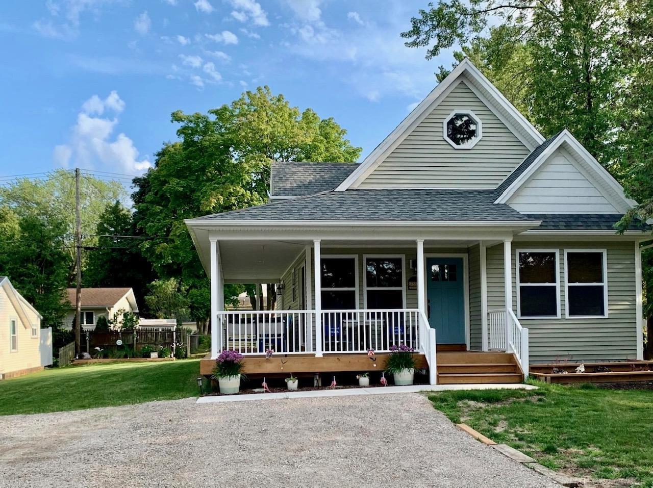 7352 Rosewood Road Lexington, MI 48450 - Photo 3 of 30 50172018-3b35573d-3eff-4f92-b250-7c9c6e1d4e60.JPG