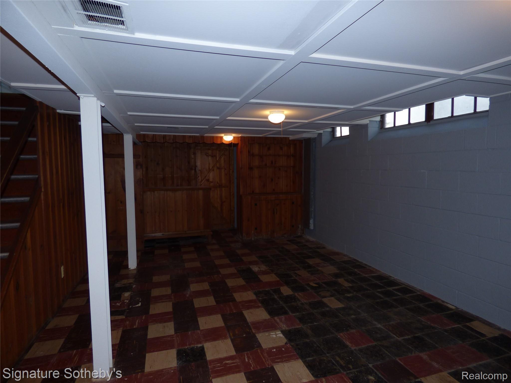 4083 Wakefield Road Berkley, MI 48072 - Photo 30 of 49 P1030654.JPG