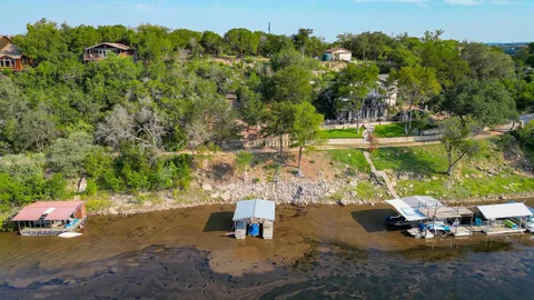 a close up of a park