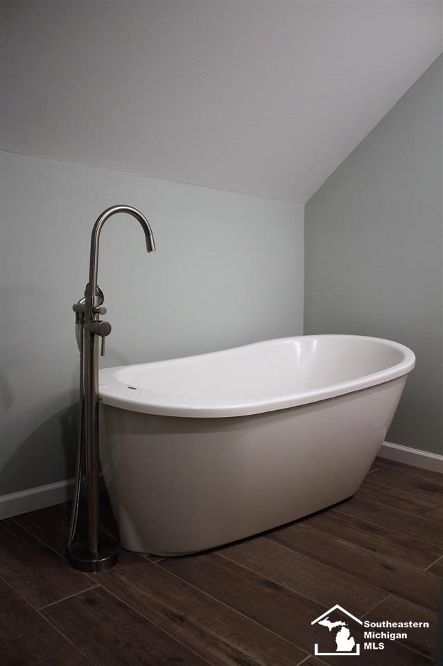 16244 Lulu Road Petersburg, MI 49270 - Photo 27 of 31 31396947-26.JPG