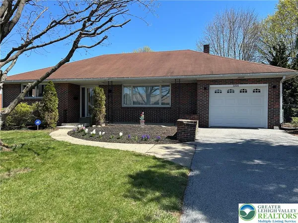 $2,500 | 3318 North 3rd Street, Whitehall, PA 18052