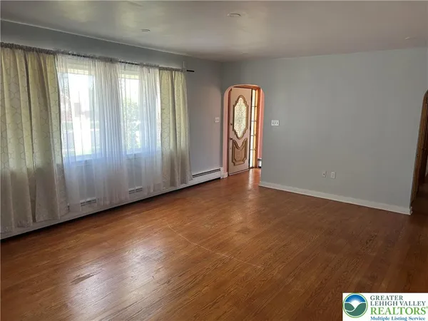 $2,500 | 3318 North 3rd Street, Whitehall, PA 18052