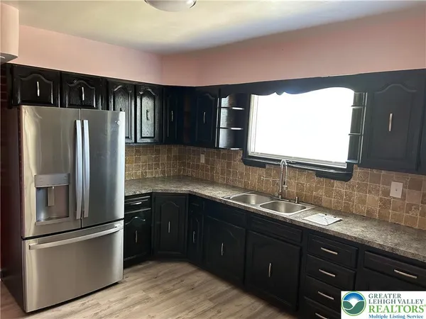 $2,500 | 3318 North 3rd Street, Whitehall, PA 18052