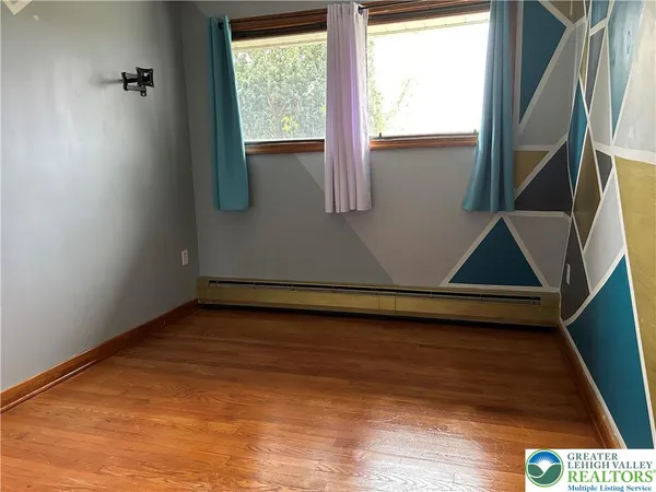 $2,500 | 3318 North 3rd Street, Whitehall, PA 18052