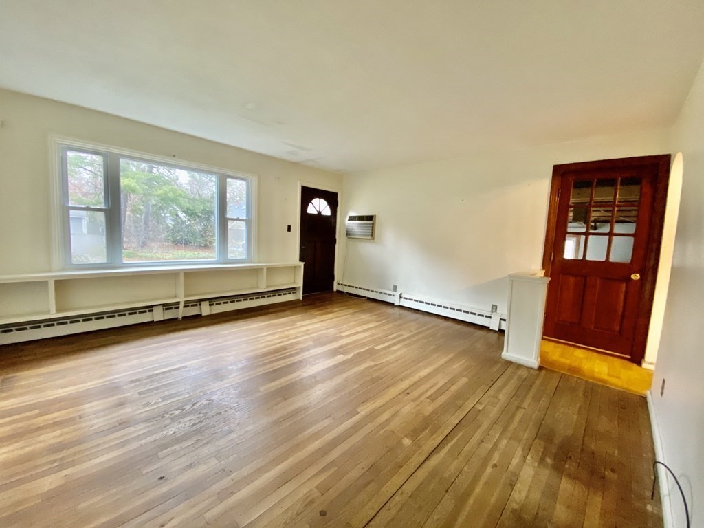 25 Howell Road Sudbury, MA 01776 - Photo 4 of 24 Gallery Image 4