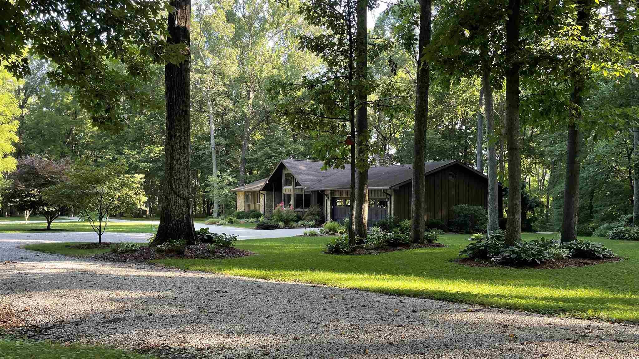 6711 East Morgan Road Bruceville, IN 47516 - Photo 1 of 31 Gallery Image 1
