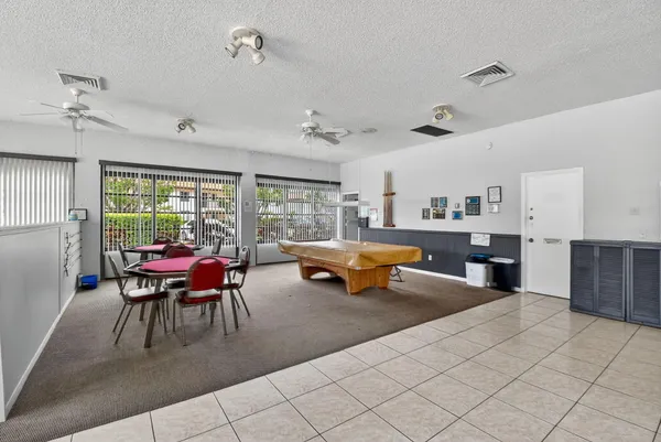 $1,950 | 7101 Golf Colony Court, Unit 203, Lake Worth, FL 33467