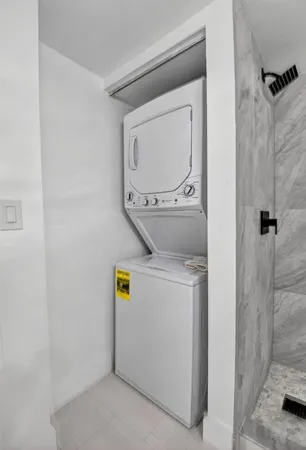 $1,950 | 7101 Golf Colony Court, Unit 203, Lake Worth, FL 33467