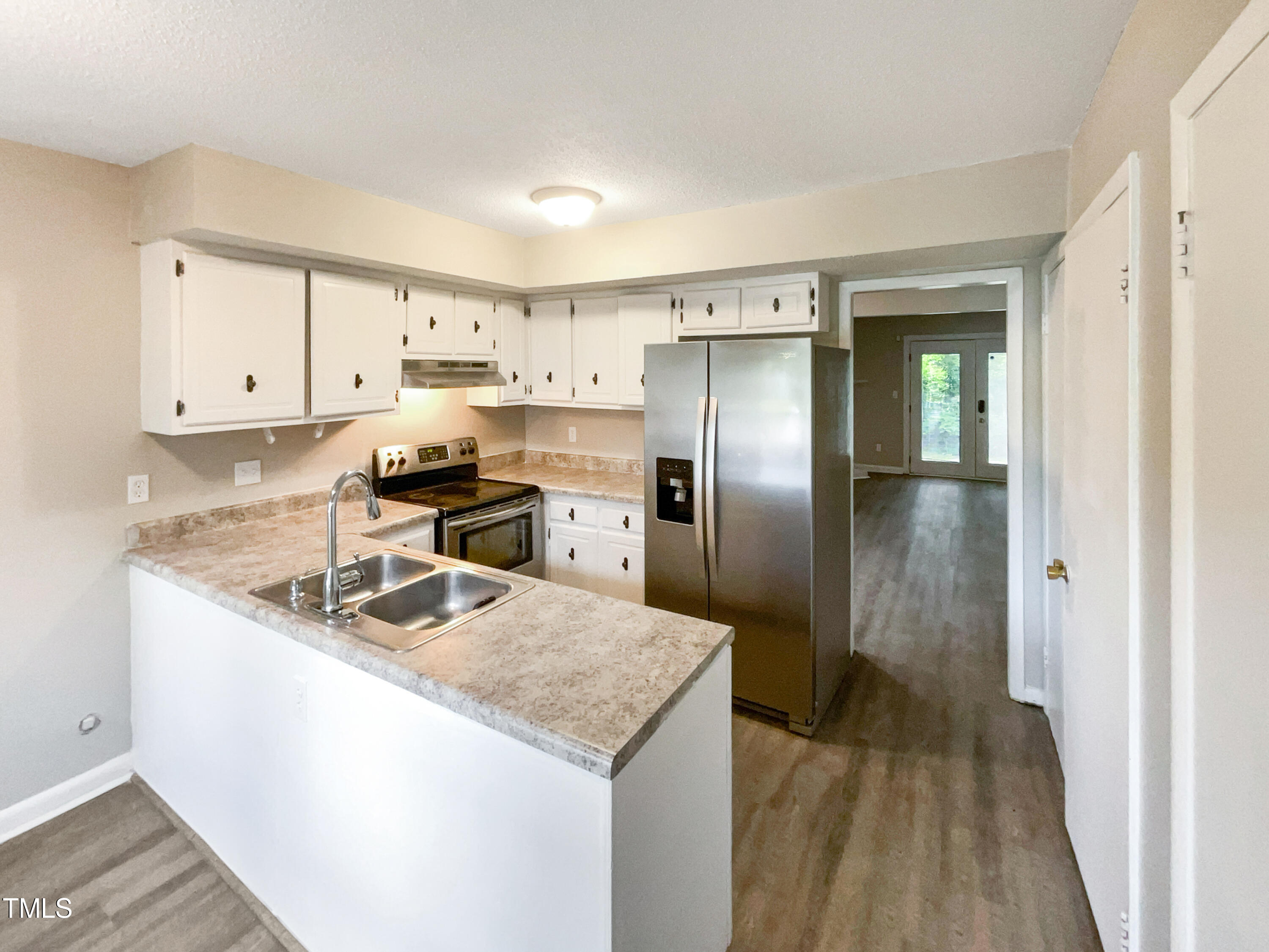 1304 Seaton Road, Unit 7 Durham, NC 27713 - Photo 2 of 18 listing_1