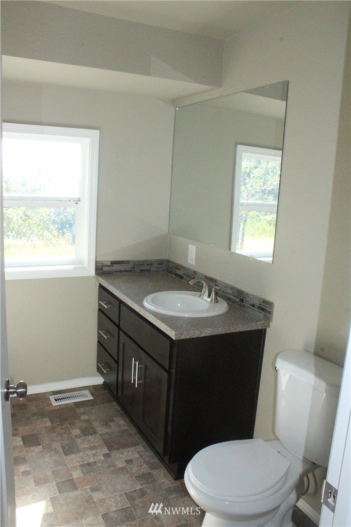 2150 Mt Pleasant Road Kelso, WA 98626 - Photo 14 of 22 Gallery Image 14