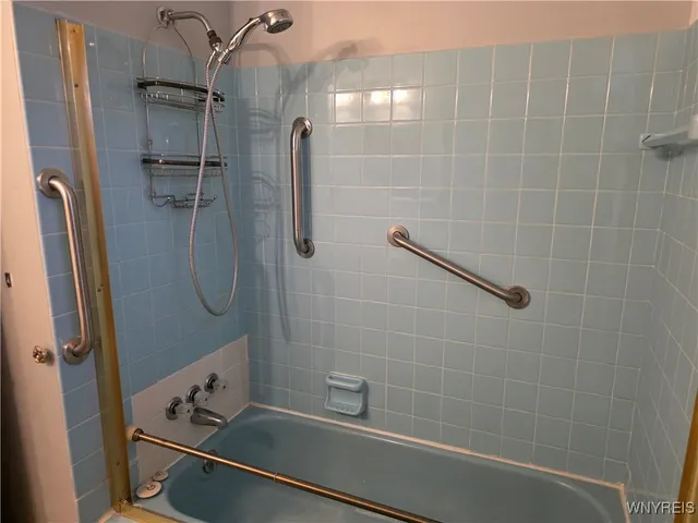 $249,000 | 1325 Brookfield Drive, North Tonawanda, NY 14120