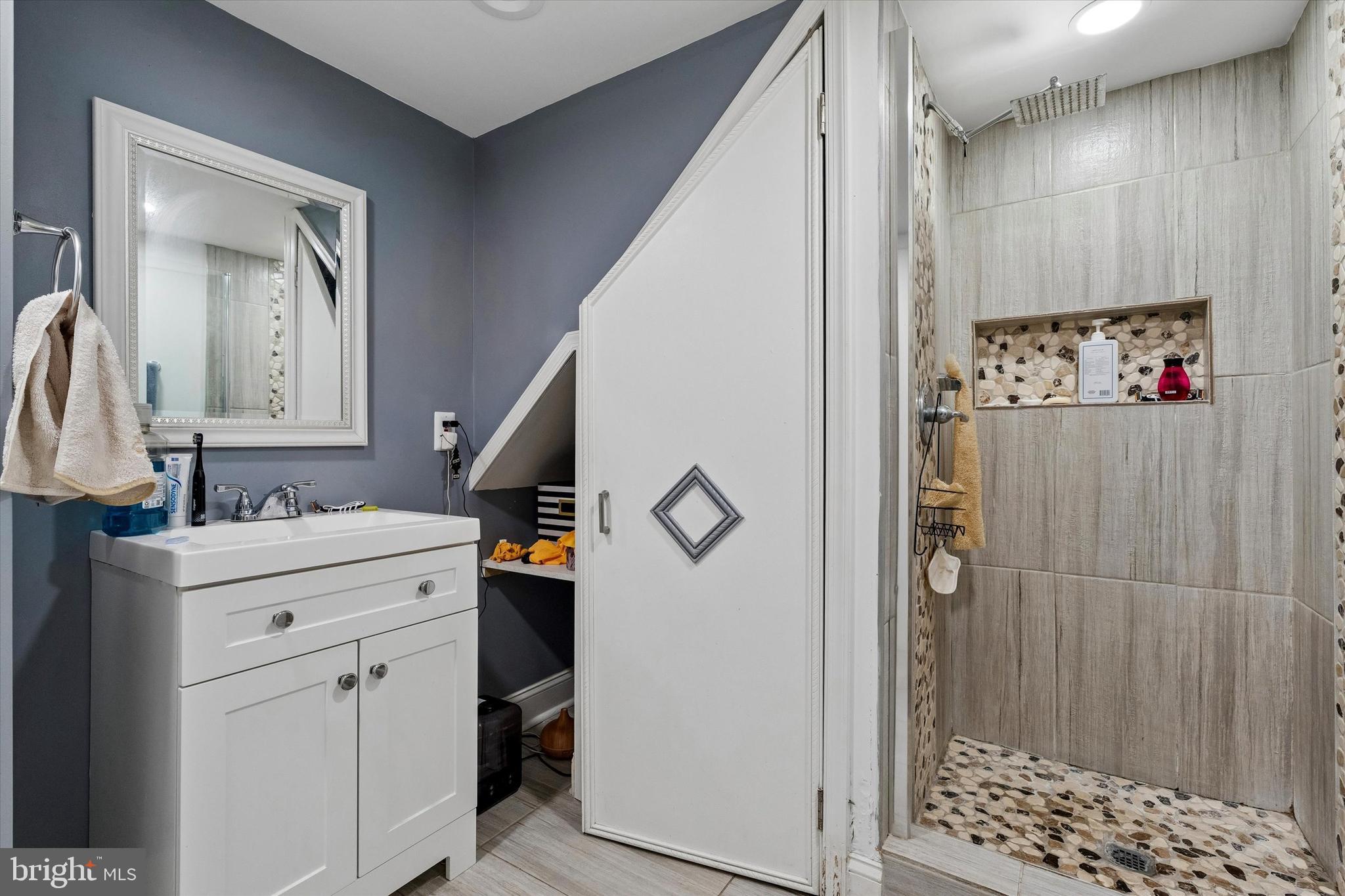 2842 Michael Road Philadelphia, PA 19152 - Photo 12 of 13