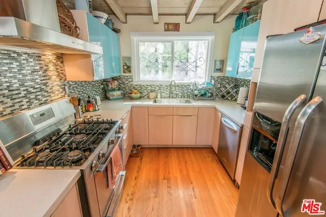 $5,995 | 1342 Miller Drive, West Hollywood, CA 90069